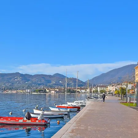 2 Bedroom Amazing In Puegnago Sul Garda * Raffa